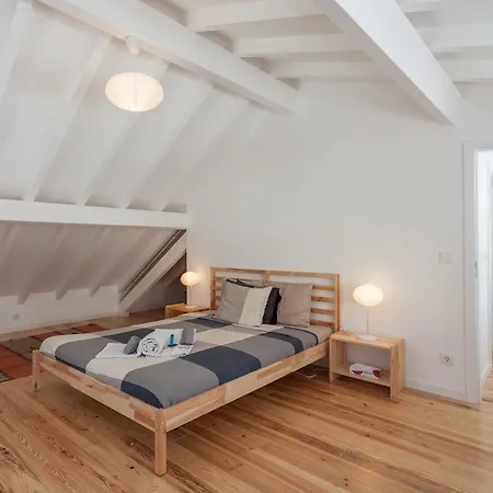 Beguest Fishermans House Trafaria